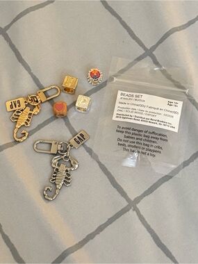 GAPxCoachella Hoodie Charms/Beads Set